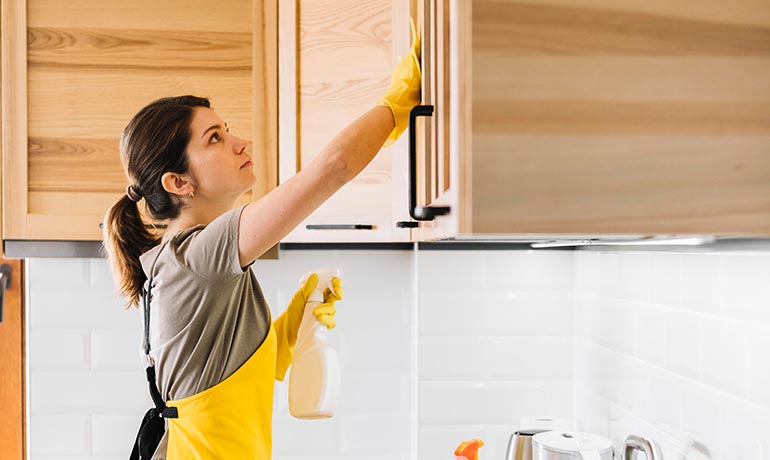 Comment nettoyer votre maison plus rapidement et plus efficacement